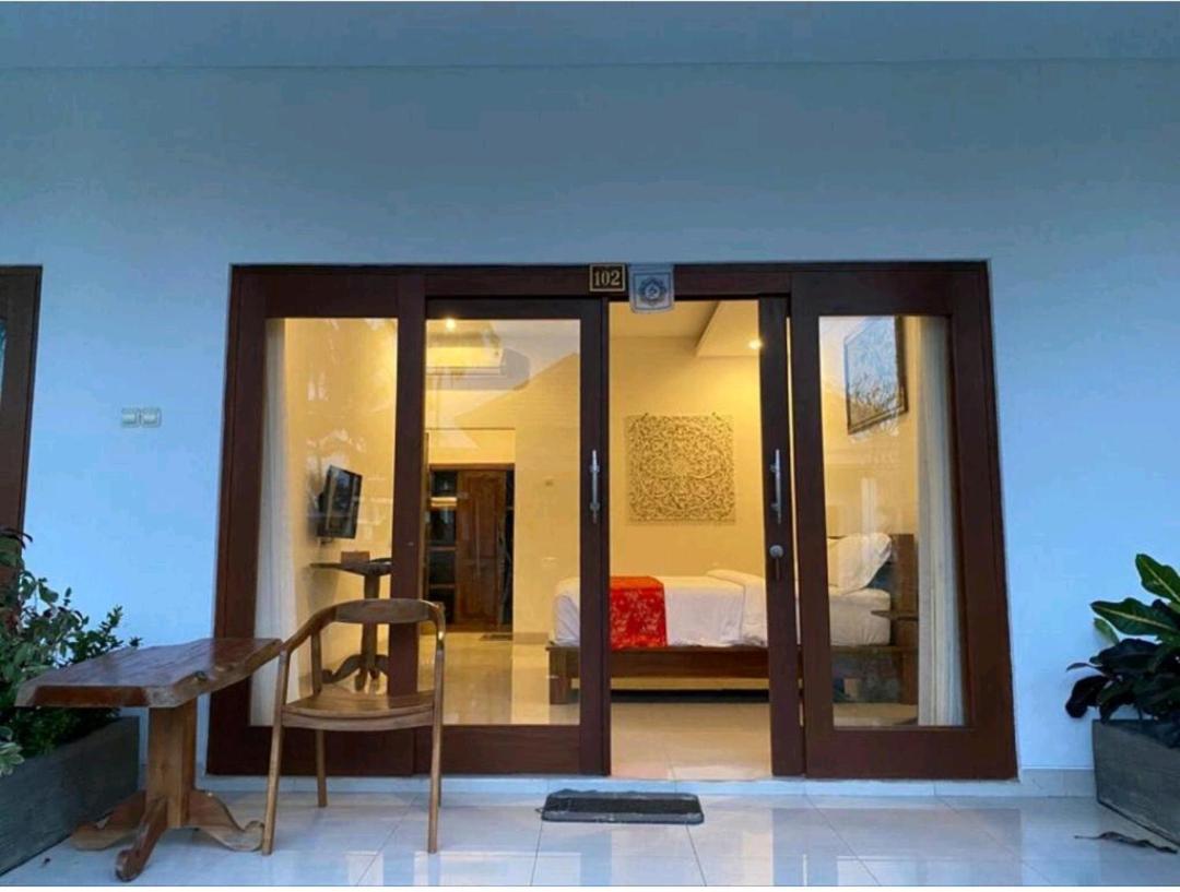 Villa Popolan And Guest House Ubud Exterior foto